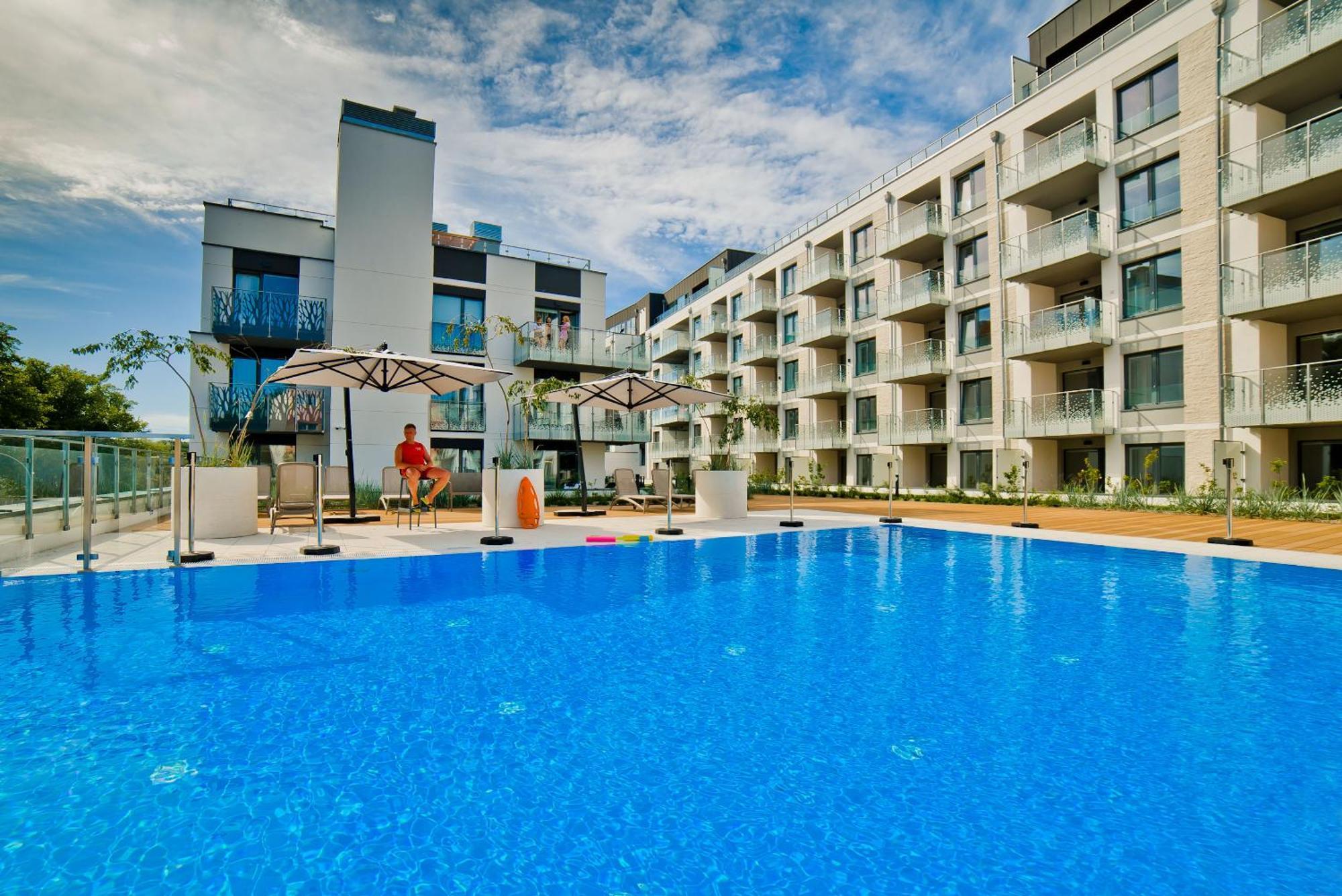 Porty B103 Nadmorskie Tarasy Pool Sauna Parking Kołobrzeg Εξωτερικό φωτογραφία